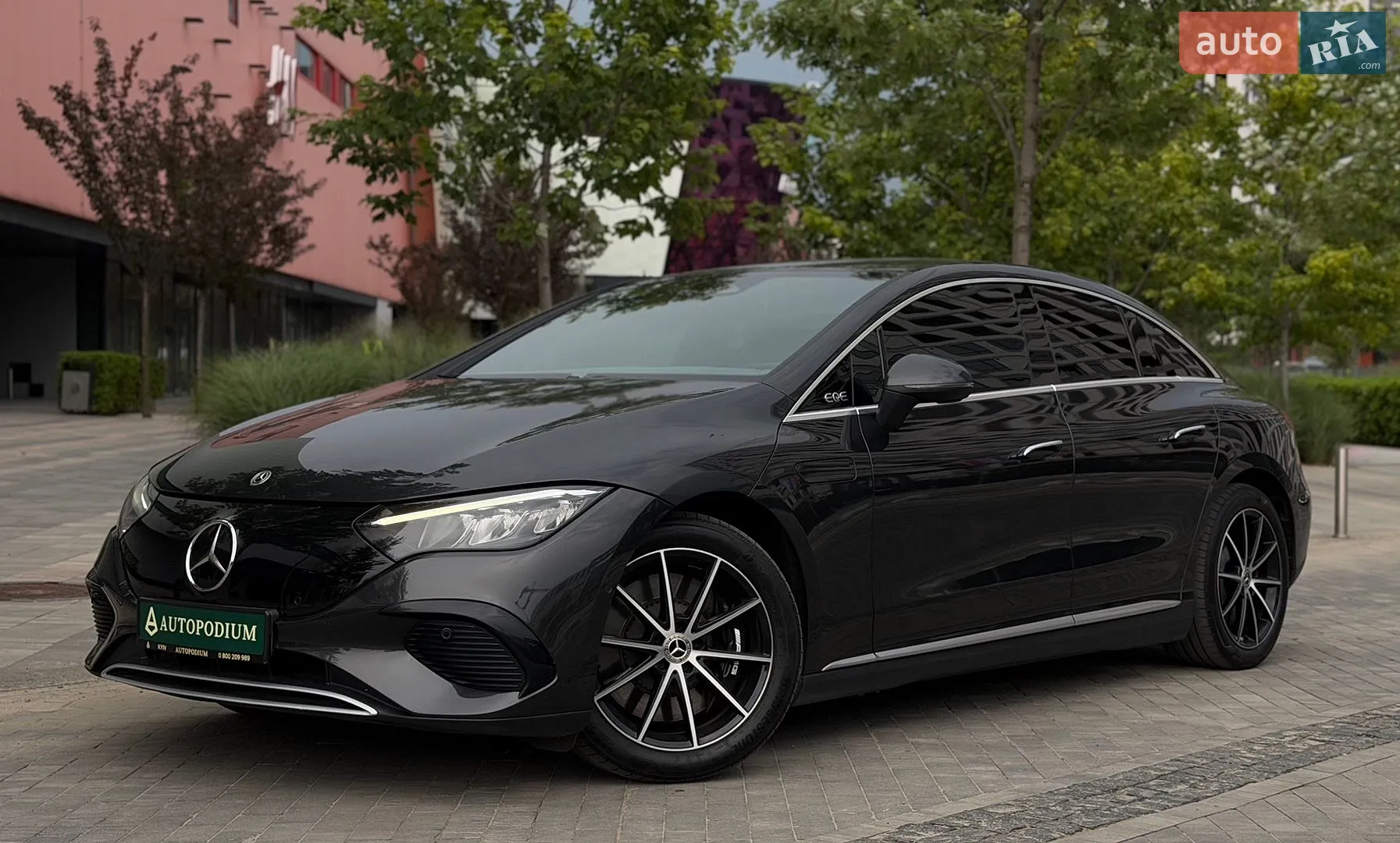 2023 Mercedes-Benz EQE - фото 1