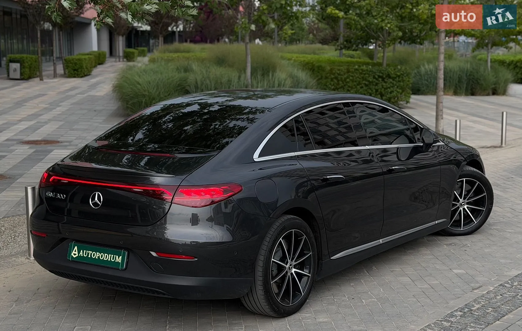 2023 Mercedes-Benz EQE - мініатюра 11