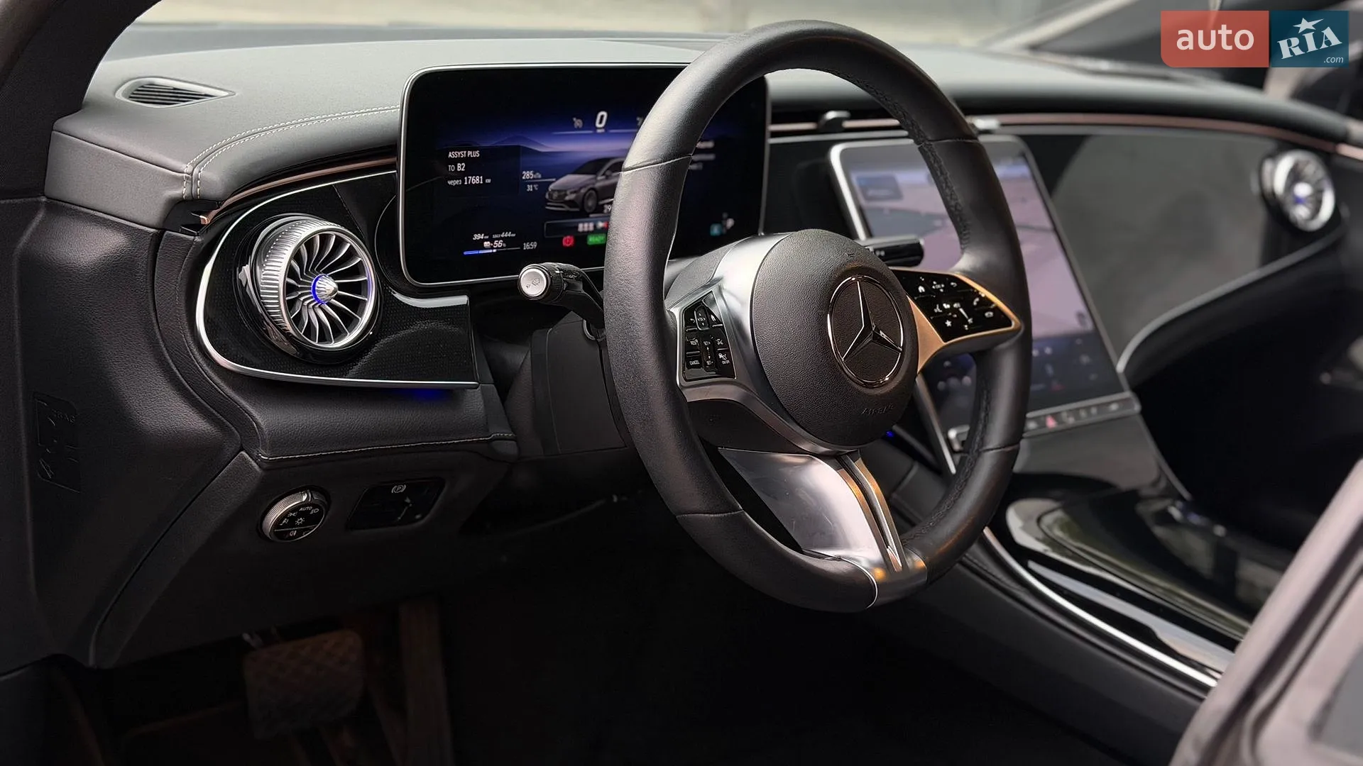 2023 Mercedes-Benz EQE - мініатюра 16
