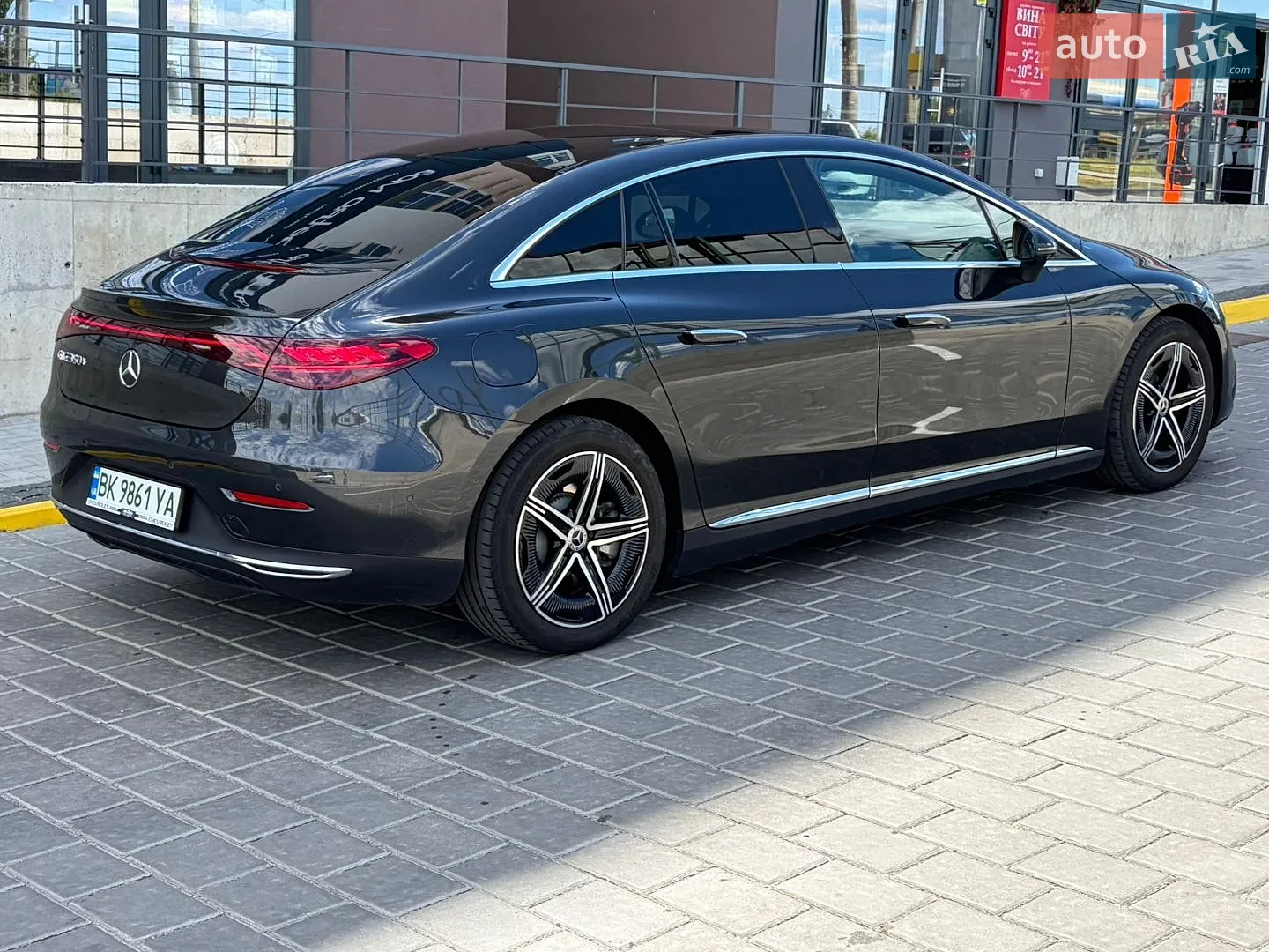 2022 Mercedes-Benz EQE - мініатюра 14
