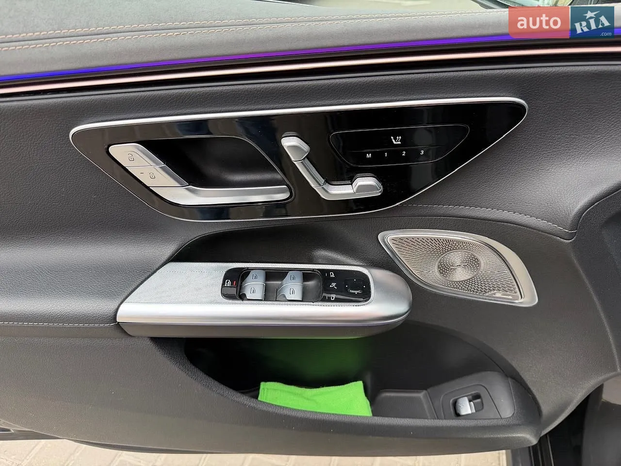 2022 Mercedes-Benz EQE - мініатюра 24