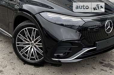Позашляховик / Кросовер Mercedes-Benz EQS SUV 2023 в 