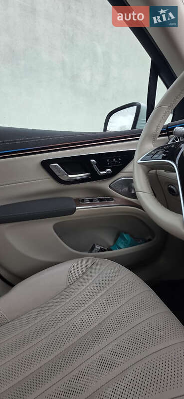 Позашляховик / Кросовер Mercedes-Benz EQS SUV 2023 в Рівному