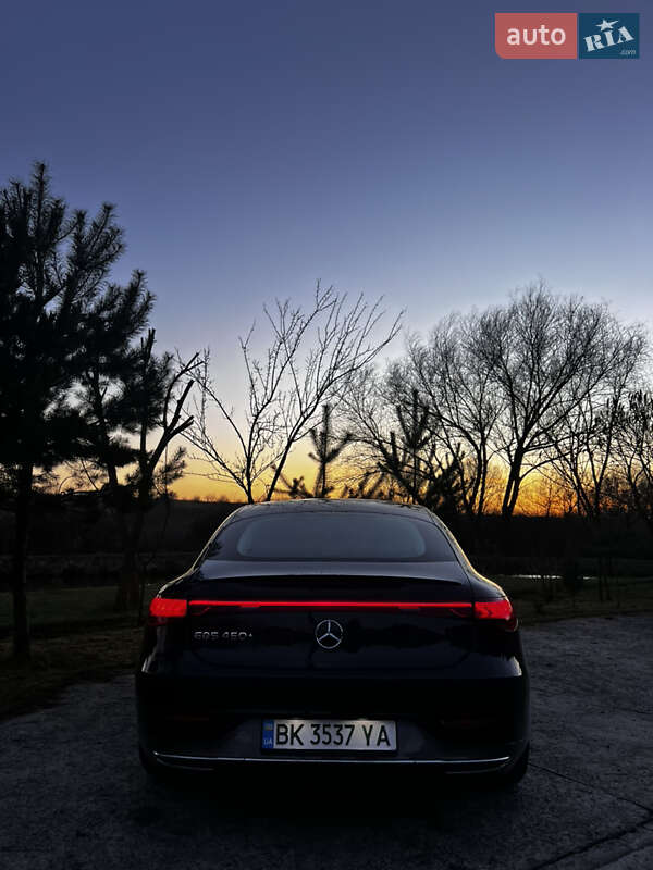 Седан Mercedes-Benz EQS 2021 в Ровно