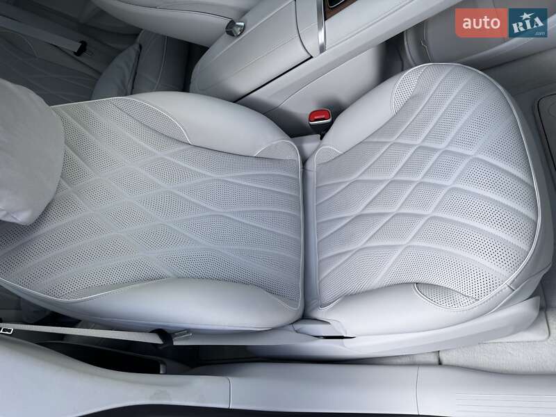 Седан Mercedes-Benz EQS 2022 в Луцке