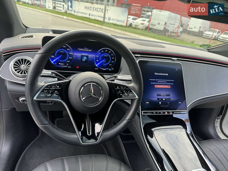 Седан Mercedes-Benz EQS 2022 в Киеве