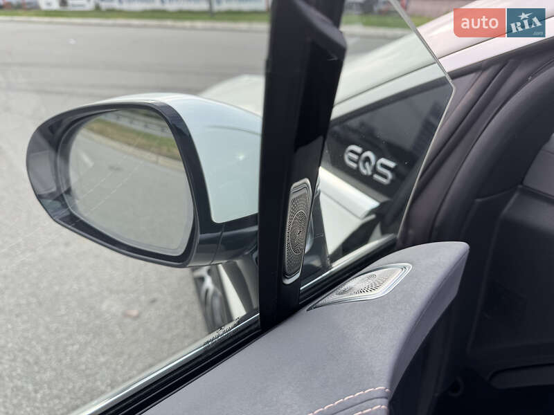 Седан Mercedes-Benz EQS 2022 в Киеве