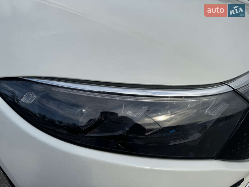 Седан Mercedes-Benz EQS 2022 в Киеве