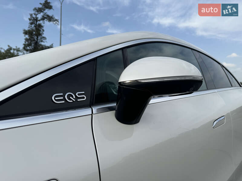 Седан Mercedes-Benz EQS 2022 в Киеве