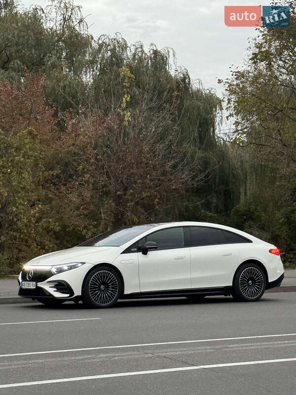 Седан Mercedes-Benz EQS 2022 в Виннице