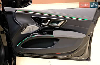 Седан Mercedes-Benz EQS 2023 в 