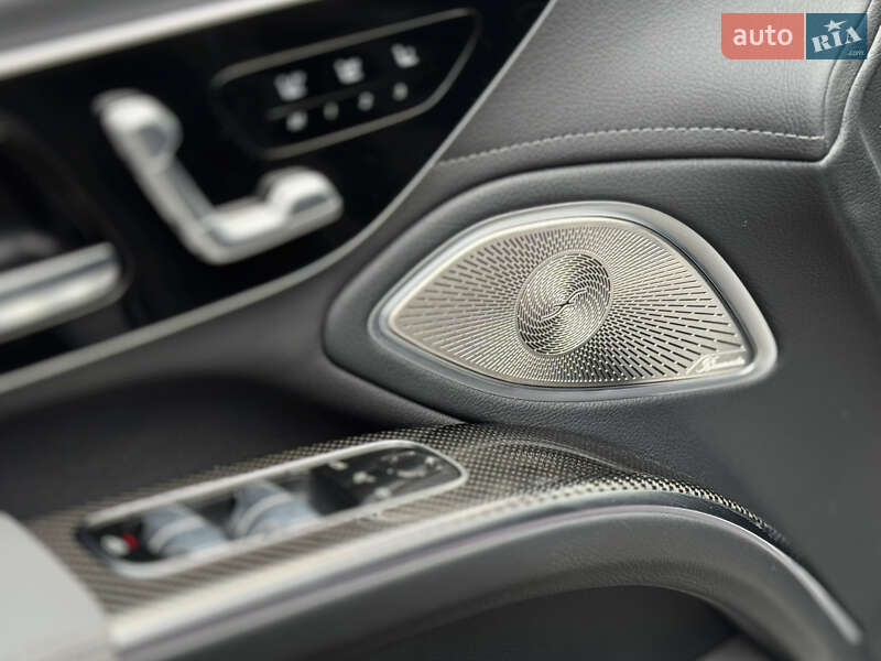 Седан Mercedes-Benz EQS 2022 в Киеве