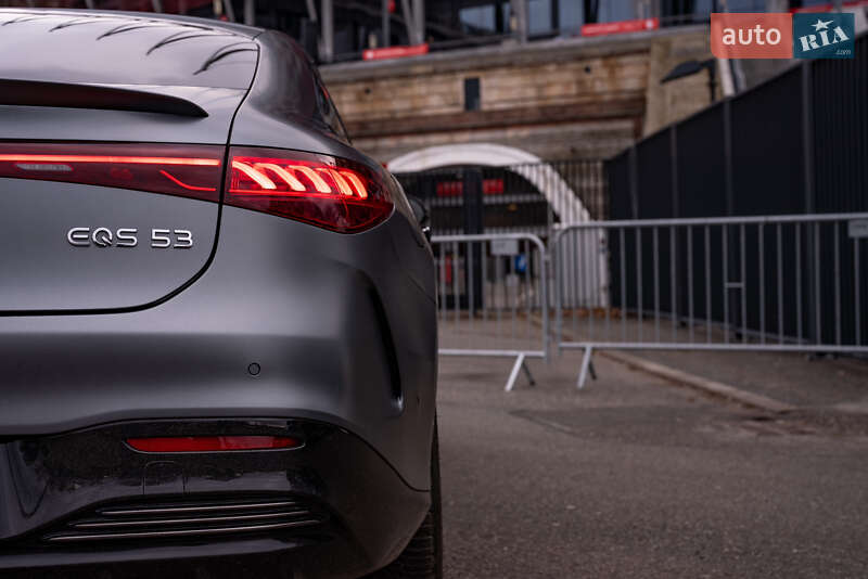 Седан Mercedes-Benz EQS 2022 в Киеве