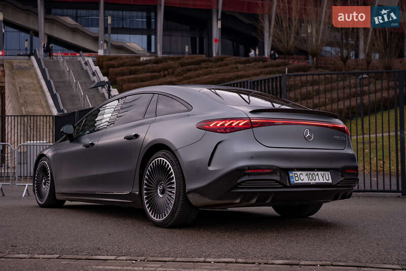 Седан Mercedes-Benz EQS 2022 в Киеве