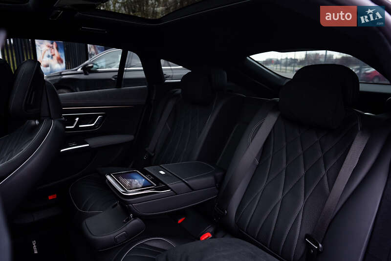 Седан Mercedes-Benz EQS 2022 в Киеве