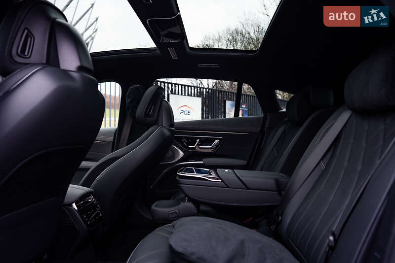 Седан Mercedes-Benz EQS 2022 в Киеве