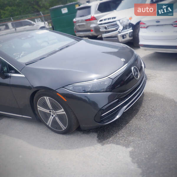 Седан Mercedes-Benz EQS 2022 в Дрогобыче