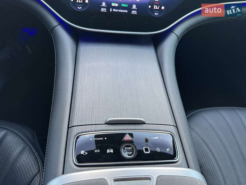 Седан Mercedes-Benz EQS 2022 в Львове