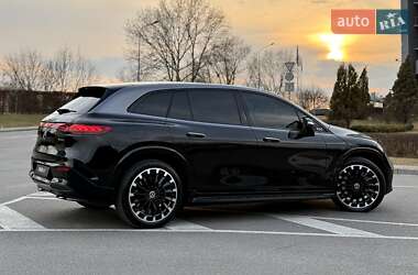 Седан Mercedes-Benz EQS 2023 в 