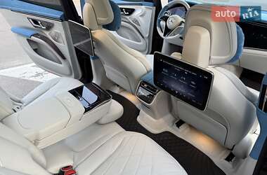 Седан Mercedes-Benz EQS 2023 в 