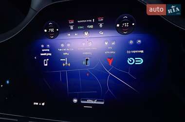 Седан Mercedes-Benz EQS 2023 в 