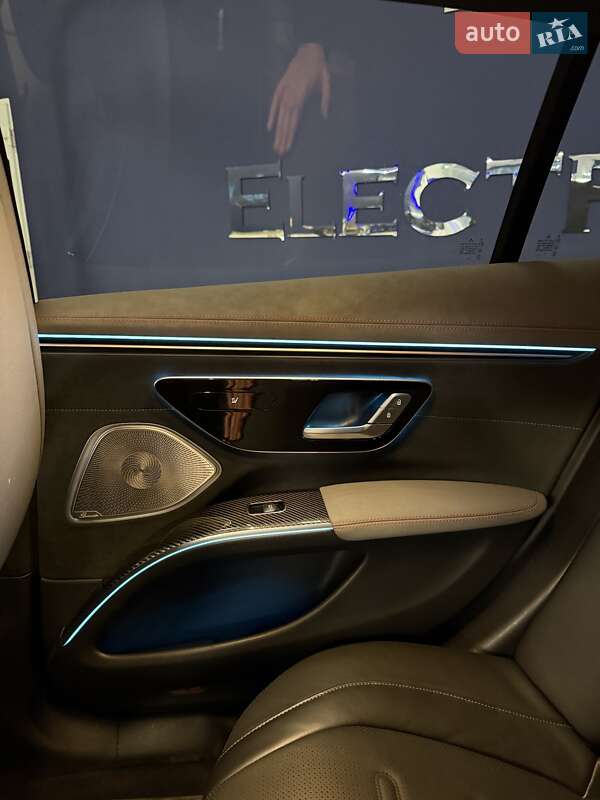 Седан Mercedes-Benz EQS 2022 в Кропивницком