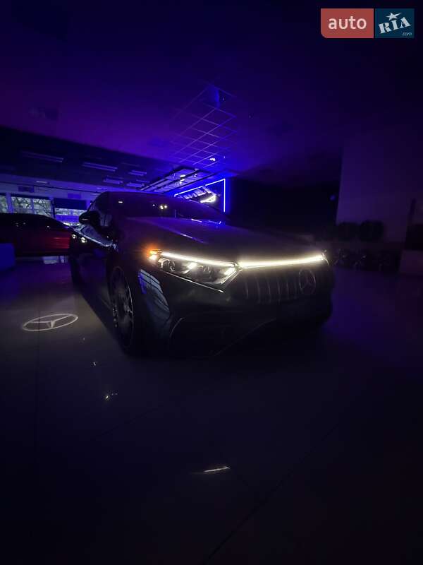 Седан Mercedes-Benz EQS 2022 в Кропивницком