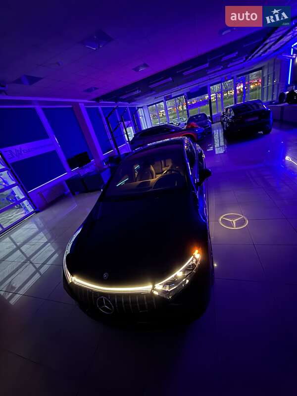 Седан Mercedes-Benz EQS 2022 в Кропивницком
