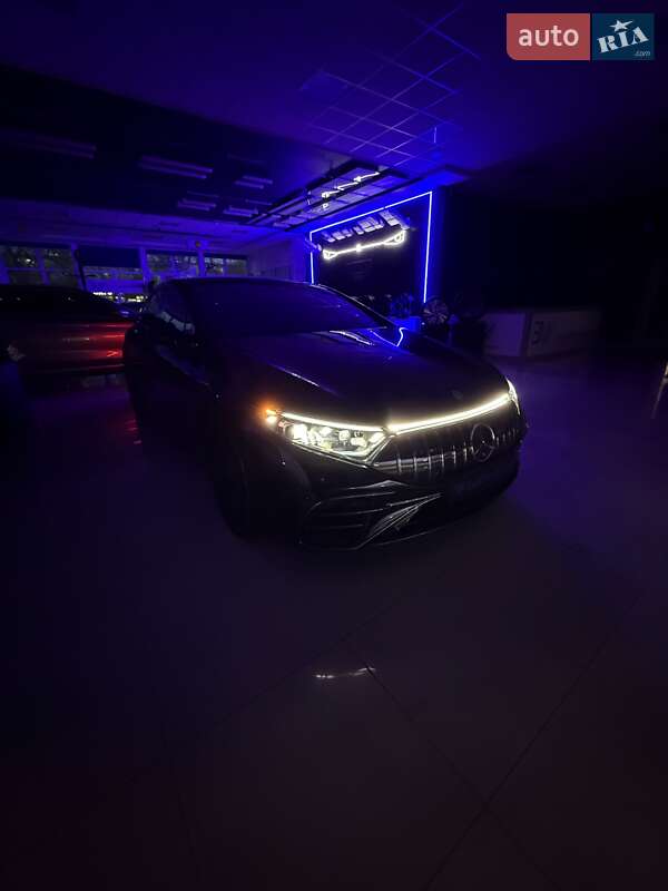 Седан Mercedes-Benz EQS 2022 в Кропивницком