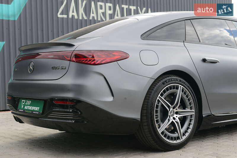 Седан Mercedes-Benz EQS 2023 в Мукачево
