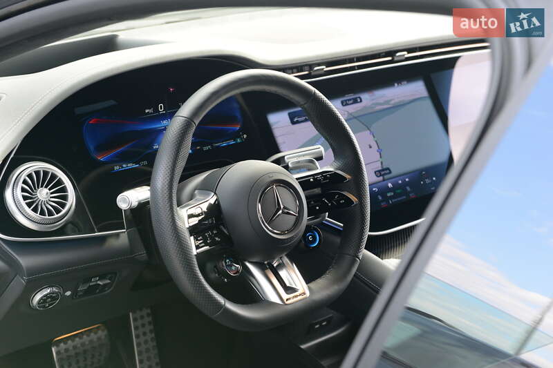Седан Mercedes-Benz EQS 2023 в Мукачево
