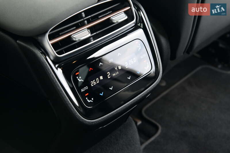 Седан Mercedes-Benz EQS 2023 в Мукачево
