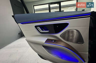 Седан Mercedes-Benz EQS 2021 в 