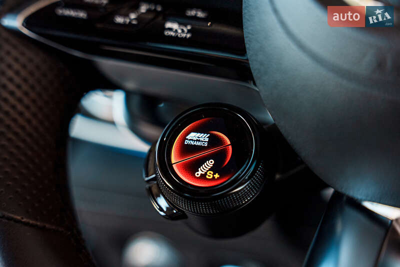 Седан Mercedes-Benz EQS 2022 в Киеве