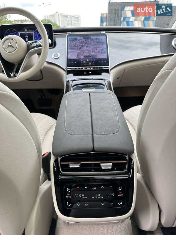 Седан Mercedes-Benz EQS 2022 в Києві