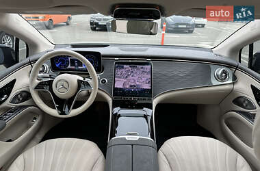 Седан Mercedes-Benz EQS 2022 в 