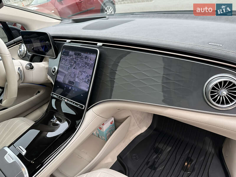 Седан Mercedes-Benz EQS 2022 в Києві