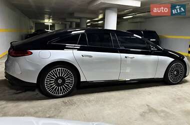 Седан Mercedes-Benz EQS 2022 в 