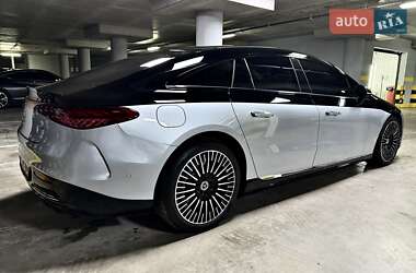 Седан Mercedes-Benz EQS 2022 в 