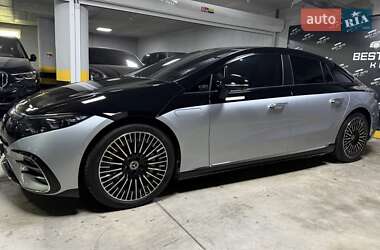 Седан Mercedes-Benz EQS 2022 в 