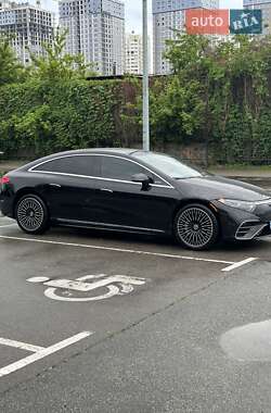 Седан Mercedes-Benz EQS 2022 в 