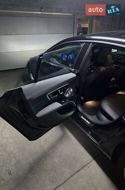 Седан Mercedes-Benz EQS 2022 в 