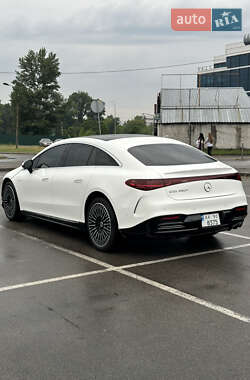 Седан Mercedes-Benz EQS 2022 в 