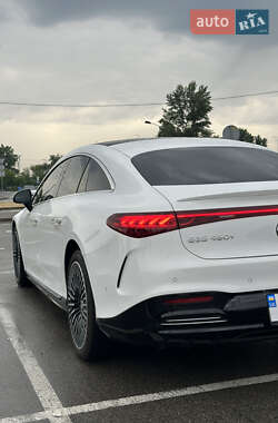 Седан Mercedes-Benz EQS 2022 в 
