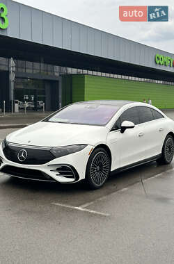Седан Mercedes-Benz EQS 2022 в 