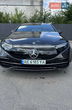Седан Mercedes-Benz EQS 2022 в 