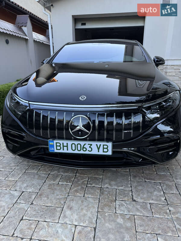 Седан Mercedes-Benz EQS 2022 в 