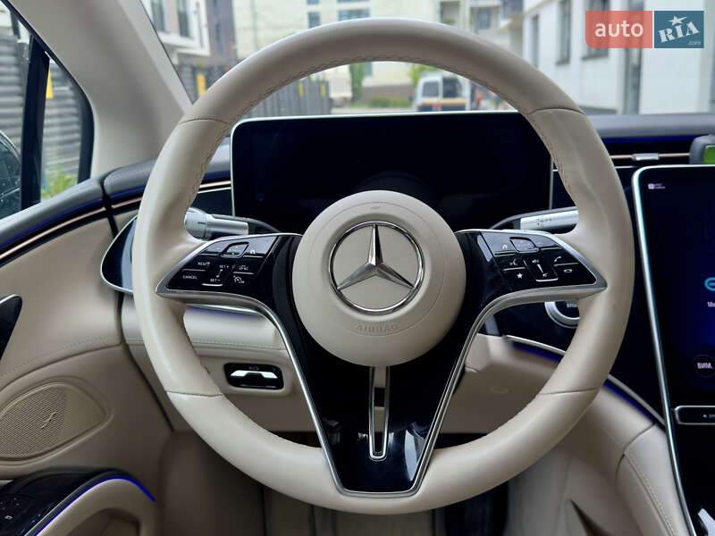 Седан Mercedes-Benz EQS 2022 в Києві