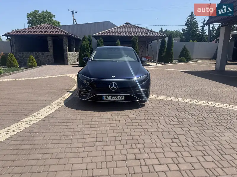 Mercedes-Benz EQS