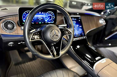 Внедорожник / Кроссовер Mercedes-Benz EQS 2022 в 